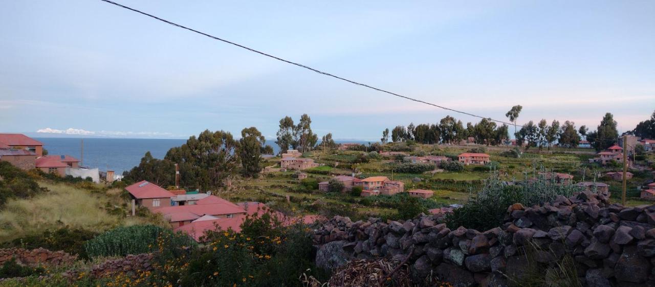 Huillanopampa Taquile Hospedaje Mario المظهر الخارجي الصورة